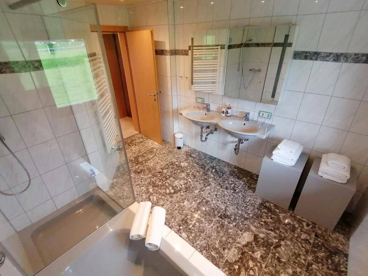 Ferienwohnungen Strass Im Zillertal Strass im Zillertal Exterior foto